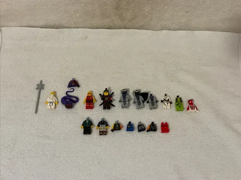 LEGO Ninjago Mini Figures & Parts Lot FREE SHIP
