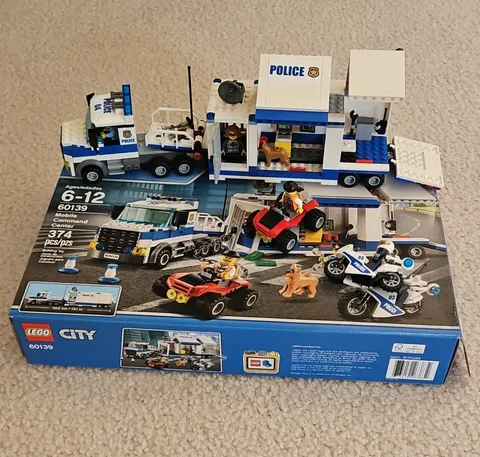 LEGO City 60139 Police Mobile Command Center 374 pcs Complete Set w/ Box Manuals