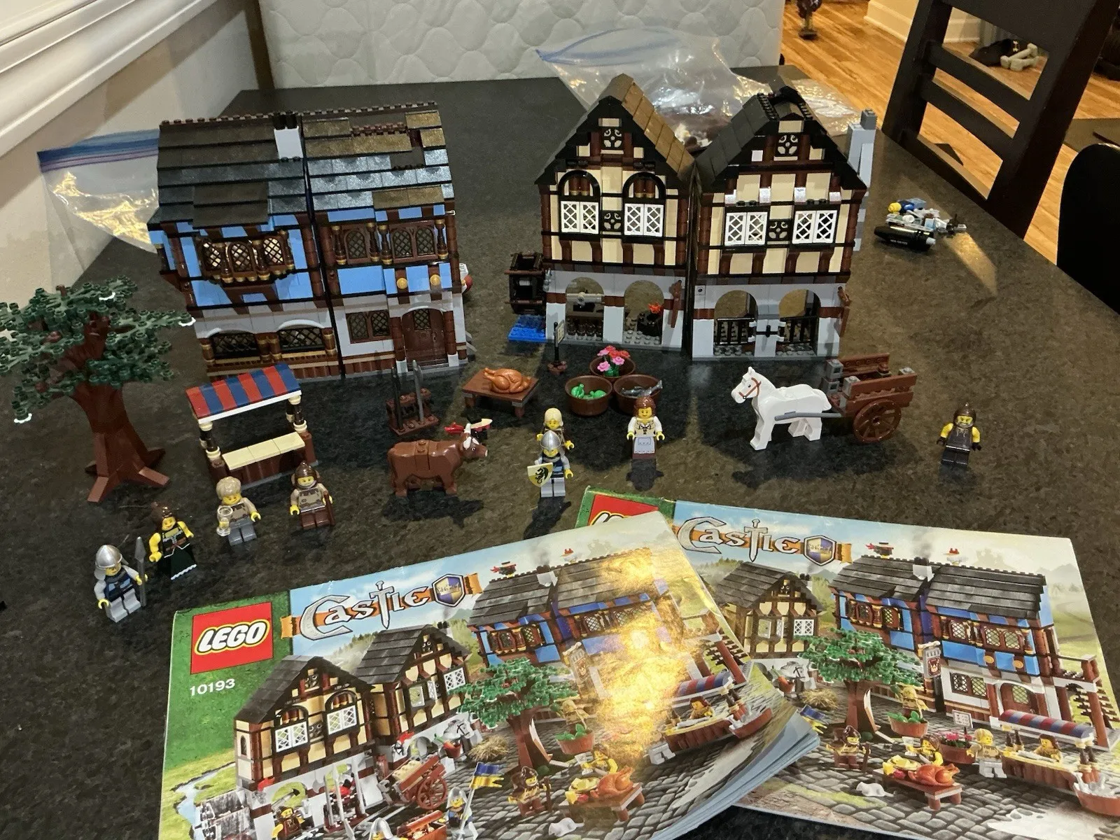 LEGO Castle: Medieval Market Village (10193)