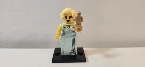 2013 Lego Series 9 - Hollywood Starlet col131/col09-3 Minifig - Complete