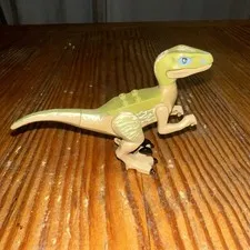 Lego Dinosaur Raptor Minifigure Velociraptor Delta Olive Green 75917 raptor06