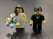 NEW LEGO Bride and Groom Minifigures – Wedding Couple with Bouquet & Ring
