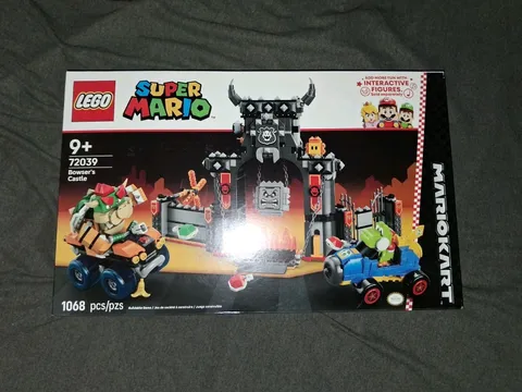 NEW LEGO Super Mario - Mario Kart Bowser's Castle 72039, NIB Never Opened