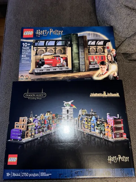 LEGO Harry Potter: Diagon Alley Wizarding Shops (76444)