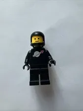 LEGO Vintage Classic Space Black Spaceman Minifigure SP003 W 193au Helmet