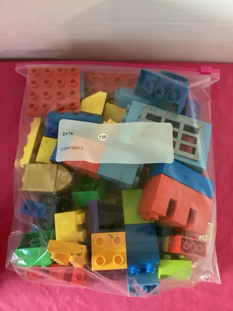 739-Huge Gallon Bag Of LEGO DuploBuilding Bricks Various Sizes & Colors 