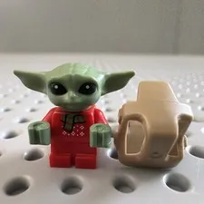 Baby Yoda Holiday Outfit Minifigure - LEGO Grogu Christmas sw1173
