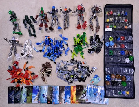 Vintage Lego Bionicle Lot - 15?? Incomplete Figures, 13 Manuals, Masks, Case