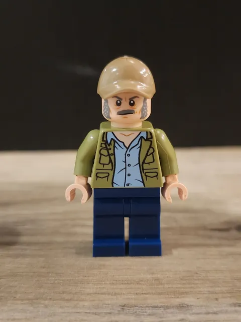 LEGO JAWS Minifigure idea191 Sam Quint 21350 NEW Fast Shipping