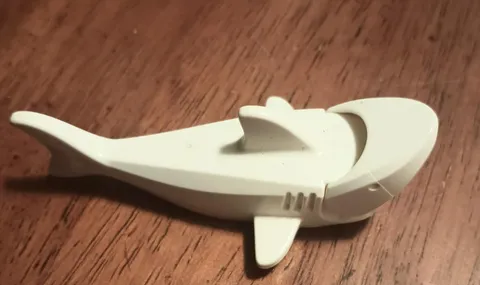 Vintage LEGO Minifigure Animal WHITE SHARK