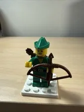 LEGO 'Robin Hood' Classic Minifigure **VINTAGE**with Stand Bow And Arrow