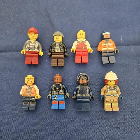 Lot of 8 LEGO Minifigures City People/ Workers Jurassic Park