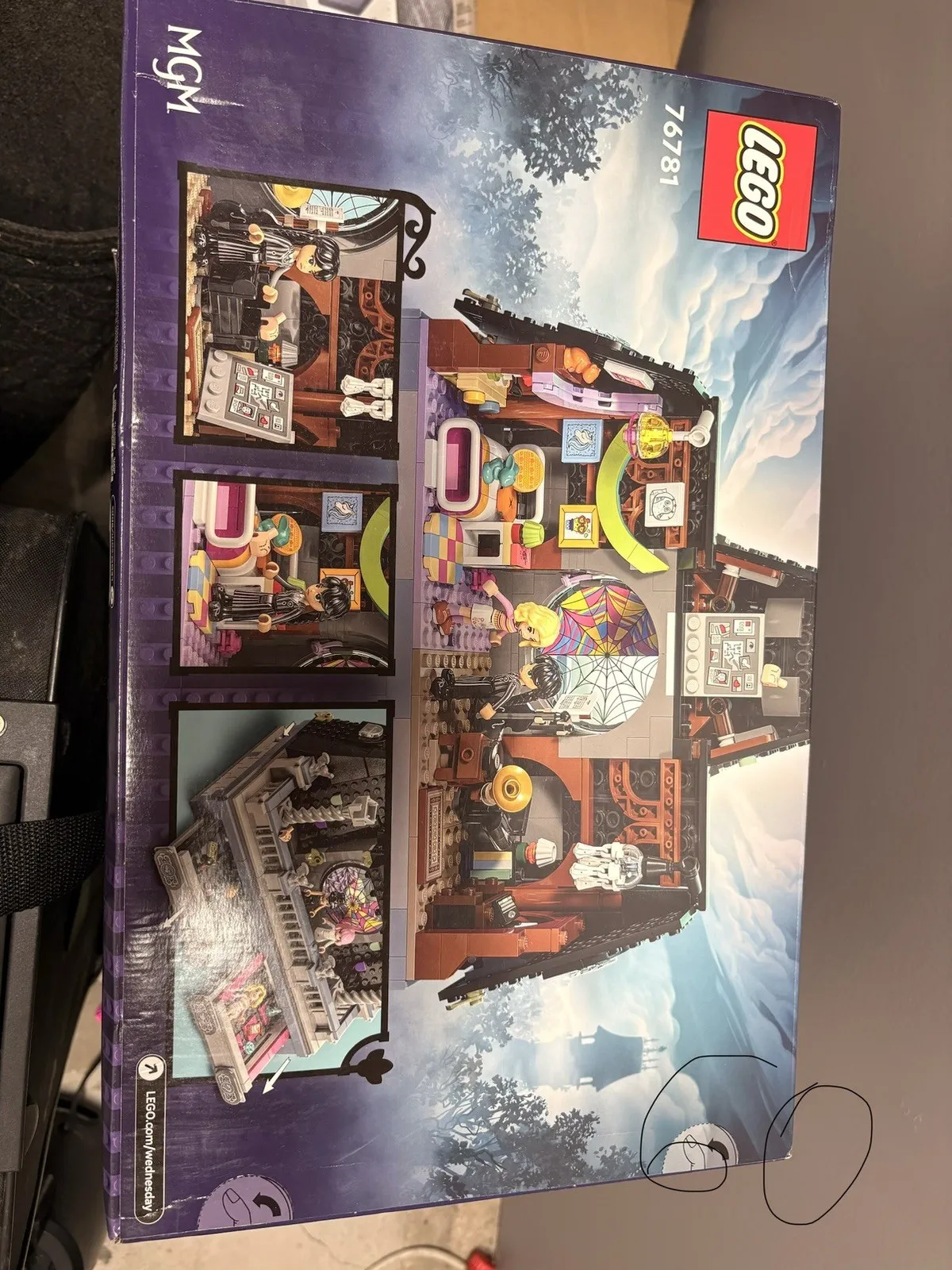 LEGO Wednesday & Enid's Dorm Room 76781 Set 750 pcs Wednesday Age 10+ Box