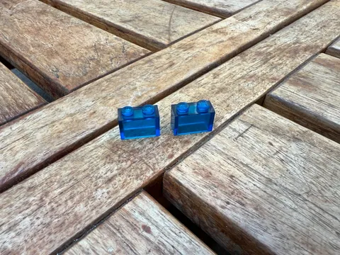 2x LEGO Space Brick 1x2 Ref 3004 Trans Blue