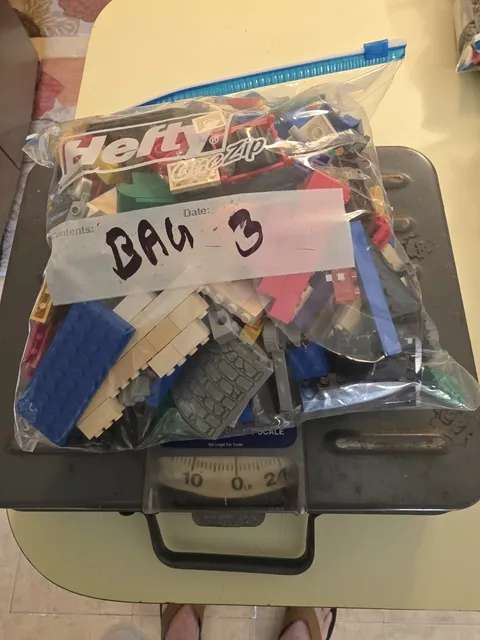 2 Pound Bag Of Miss Lego Parts