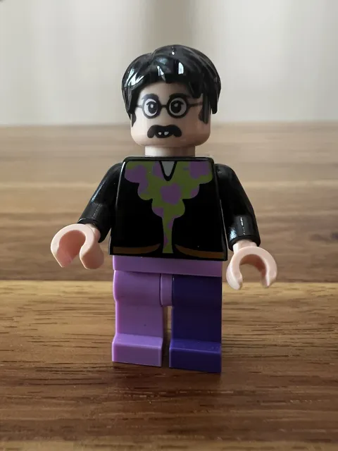 LEGO The Beatles John Lennon minifigure from 21306 Yellow Submarine
