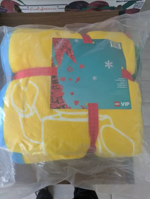 LEGO  5007622 VIP Exclusive Fleece Blanket Limited Edition New Factory Sealed