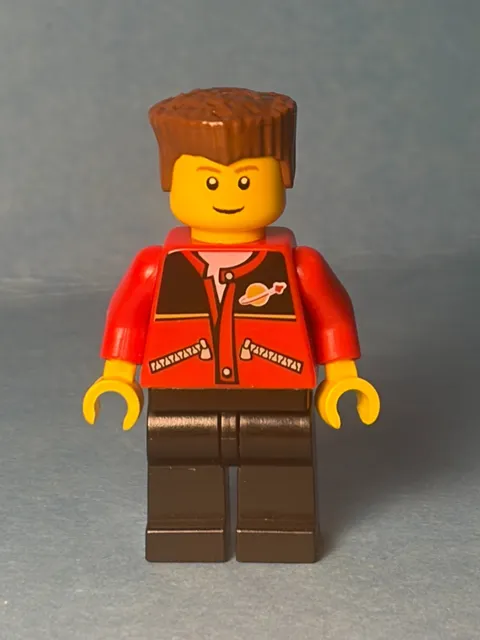 LEGO Town Minifig trn140 - Train Passenger - Light Scratches/No Cracks