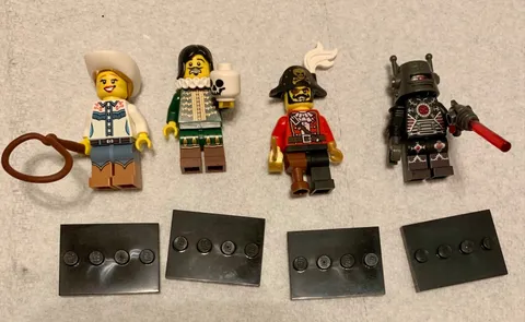 Lego 8833 CMF Series 8 Minifigures Lot of 4 (Thespian Evil Robot Cowgirl Pirate)