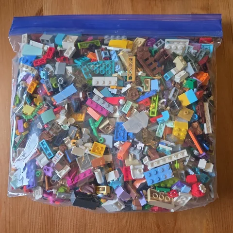 2 Pounds Bulk Legos