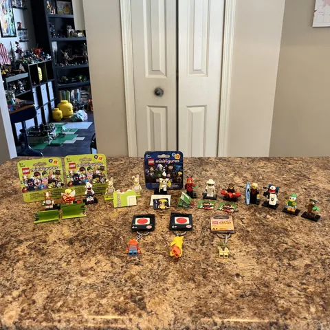 Lot Of 16 LEGO Minifigures From 7 Series All New & Complete 