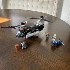 LEGO Marvel #76162: Black Widow Helicopter Chase | Sold As Is | Free Shipping!!!