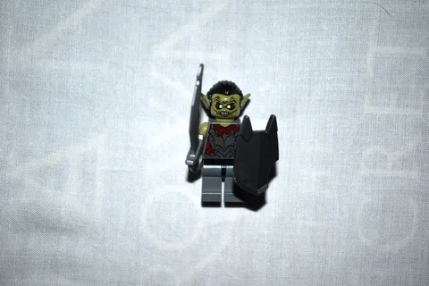 LEGO Minifigure Lord of the Rings Moria Orc - Olive Green lor011