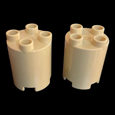 lot of 2 beige Duplo bricks-  2X2 pillar bricks - combined shipping (BRN15)