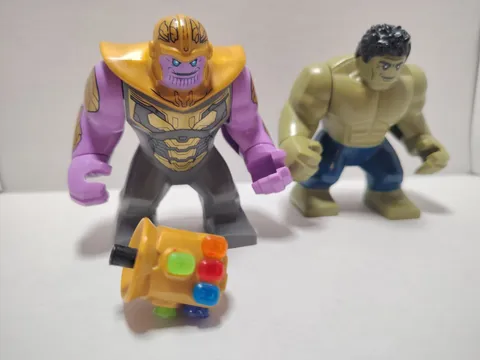 LEGO Super Heroes Minifigure Thanos w/ Gauntlet - Large Big Fig 76131 & The Hulk