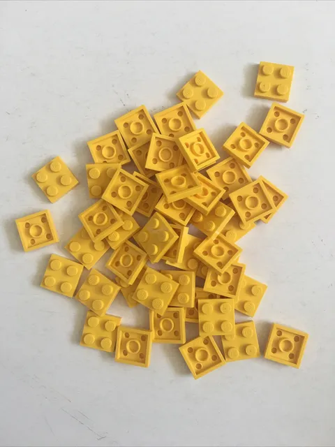 New LEGO 50 pc Lot 2x2 pieces Yellow Plate Blocks Bricks 3022