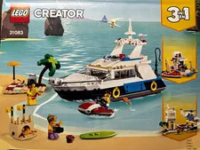 LEGO Creator 31083 Yacht Club 3 In 1 Excellent Condition