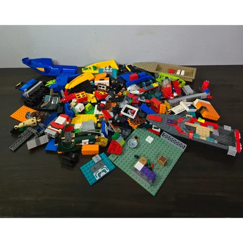 Lego Bulk Lot Assorted Bricks Baseplates Boat Hulls Mixed Construction Pieces