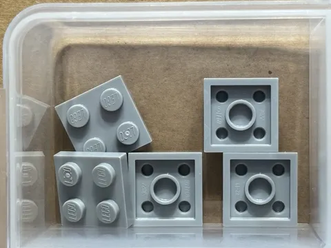 LEGO Parts - Light Bluish Gray Plate 2 x 2 - No 3022 - QTY 5