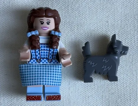 LEGO 71023 The Lego Movie 2 Wizard of Oz Collectible Minifigure Dorothy & Toto