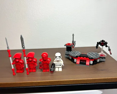 LEGO Star Wars - 75225 Elite Praetorian Guard Battle Pack
