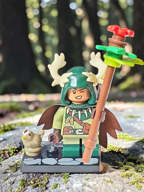 🔥 Lego Minifigures 71047 Dungeons & Dragons Series - Halfling Druid Brand