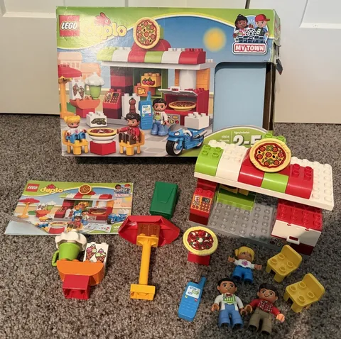 LEGO DUPLO 10834 Pizzeria Set NEARLY COMPLETE My Town Pizzeria + BOX + MANUAL!