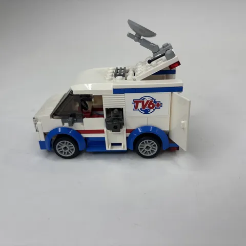 LEGO City: Donut Shop Opening (60233) Retired Set News Reporter Van Only