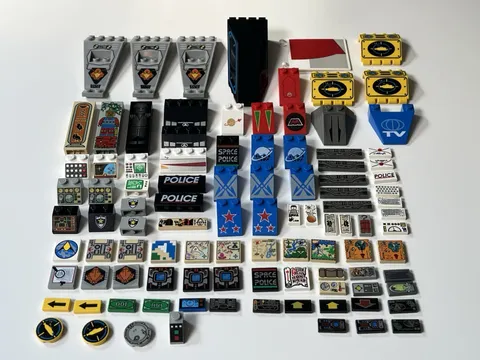 Lego Vintage & more Printed Pieces Part Tiles & Bricks Lot