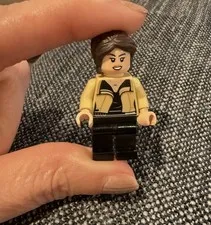 LEGO Star Wars Minifigure Qi'ra 75212  Excellent Shape Genuine