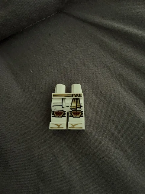 Lego Ninjago Legends Wu Minifigure Legs With Discolored Printing