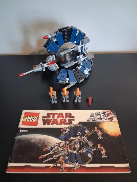LEGO Star Wars: Droid Tri-Fighter (8086) (missing 5 pieces and many stickers)