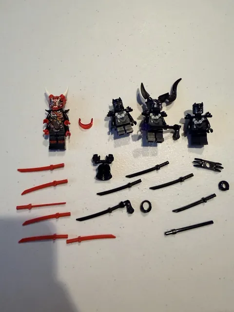 LEGO Ninjago Set 853866 Oni Villains Minifigures Blister Pack With Mr E Oni