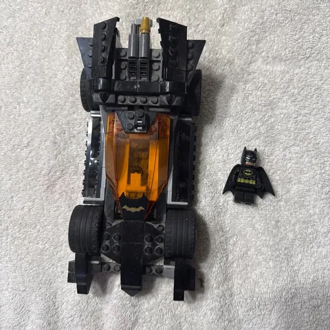 LEGO Batman: the Riddler Chase 76012 Batman & Batmobile Only Not Complete