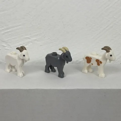 LEGO Castle Lot of 3 GOAT Minifigures Spotted Medieval Mill Village Raid 7189