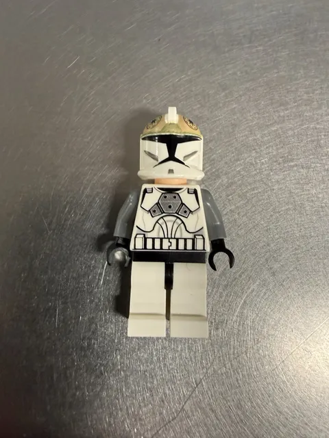 Lego Star Wars Minifigure Clone Trooper Gunner Phase One Cracked Torso sw0221
