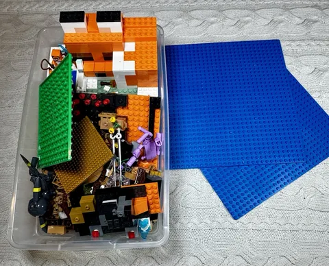 2lb Lot of Regular & Mini Legos Minecraft, Pokemon, & More #1633