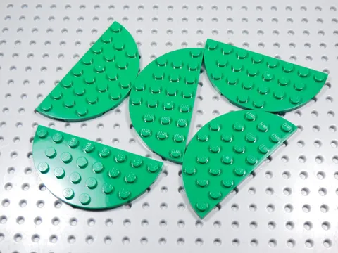 LEGO Lot of 5 Green 4x8 Half Round Plates BO