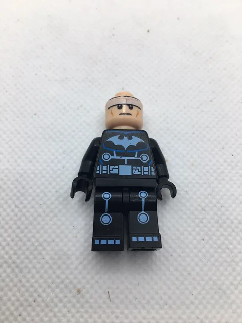 2012 LEGO DC SH046 Batman Electro Suit Minifigure No Cowl Mask