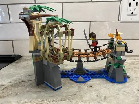 LEGO The LEGO Ninjago Movie: Master Falls (70608) Retired Set